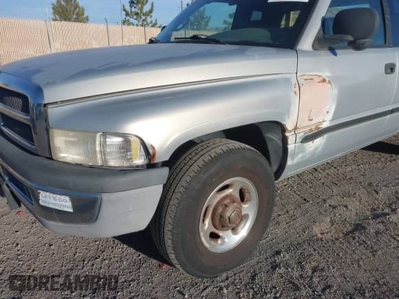 2000 Dodge 2500 with VIN 1B7KC2366YJ107491, listed as a IAAI auction lot 43524951 with 159,252 mi miles and . Bid and sale history available at DreamBid. Image 6.