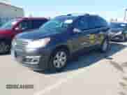 2015 Chevrolet Traverse LT z VIN 1GNKRHKD8FJ168217, wystawiony jako IAAI lot #43575623 z przebiegiem 215 964 mil mil oraz . Historia ofert i sprzedaży dostępna na DreamBid. Obrazek 19.