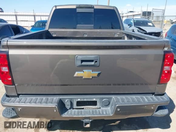2014 Chevrolet Silverado 1500 LT with VIN 3GCUKREC0EG487593, listed as a IAAI auction lot 43311684 with 164,950 mi miles and . Bid and sale history available at DreamBid. Image 17.