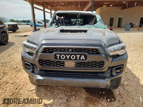 2022 Toyota Tacoma SR z VIN 3TYCZ5AN8NT066752, wystawiony jako Copart lot #70683985 z przebiegiem Nie podano mil oraz Szkoda całkowita • Salvage title. Historia ofert i sprzedaży dostępna na DreamBid. Obrazek 5.