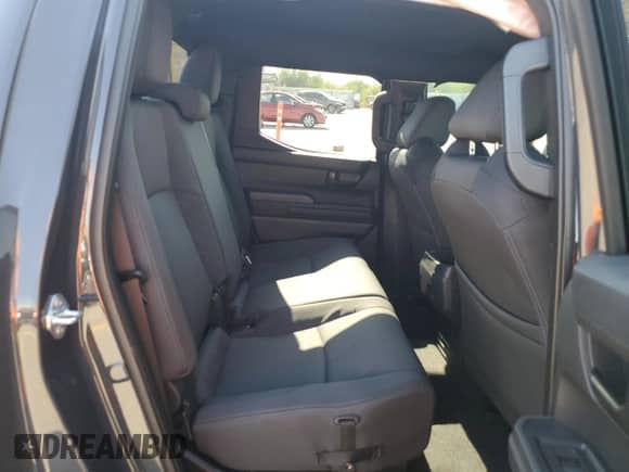 2025 Toyota Tacoma SR с VIN 3TYKD5HN5ST033090, выставлен на аукционе Copart как лот 68910725 с пробегом 1 243 миль миль и Списание • Salvage title. История ставок и продаж доступна на DreamBid. Изображение 10.