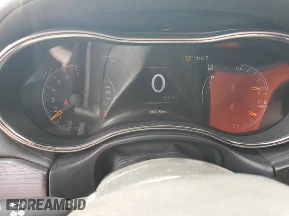 2018 Jeep Grand Cherokee High Altitude z VIN 1C4RJFCT7JC492457, wystawiony jako Copart lot #64035405 z przebiegiem 86 305 mil mil oraz Szkoda całkowita • Salvage title. Historia ofert i sprzedaży dostępna na DreamBid. Obrazek 9.