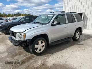 2007 Chevrolet TrailBlazer LT z VIN 1GNET13M572210438, wystawiony jako Copart lot #75912564 z przebiegiem 270 076 mil mil oraz Nie do naprawy • Non repairable. Historia ofert i sprzedaży dostępna na DreamBid. Obrazek 1.