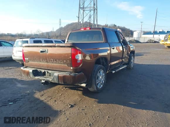 2017 Toyota Tundra Platinum с VIN 5TFAY5F17HX637514, выставлен на аукционе IAAI как лот 41519362 с пробегом 152 935 миль миль и . История ставок и продаж доступна на DreamBid. Изображение 4.