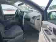 2010 Dodge Grand Caravan SXT с VIN 2D4RN5DX7AR269152, выставлен на аукционе IAAI как лот 42724837 с пробегом 233 980 миль миль и . История ставок и продаж доступна на DreamBid. Изображение 5.