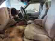 2002 Chevrolet S-10 z VIN 1GCCS145528162388, wystawiony jako Copart lot #86320935 z przebiegiem 162 776 mil mil oraz Czysty tytuł • Clean title. Historia ofert i sprzedaży dostępna na DreamBid. Obrazek 7.