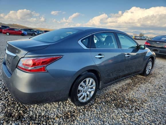 2015 Nissan Altima SL with VIN 1N4AL3AP0FN310692, listed as a Copart auction lot 81451965 with 140,982 mi miles and Salvage title. Bid and sale history available at DreamBid. Image 3.