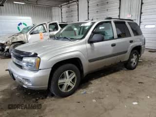 2005 Chevrolet TrailBlazer LT с VIN 1GNDT13S152271700, выставлен на аукционе Copart как лот 58906785 с пробегом 205 806 миль миль и Чистый • Clean title. История ставок и продаж доступна на DreamBid. Изображение 1.