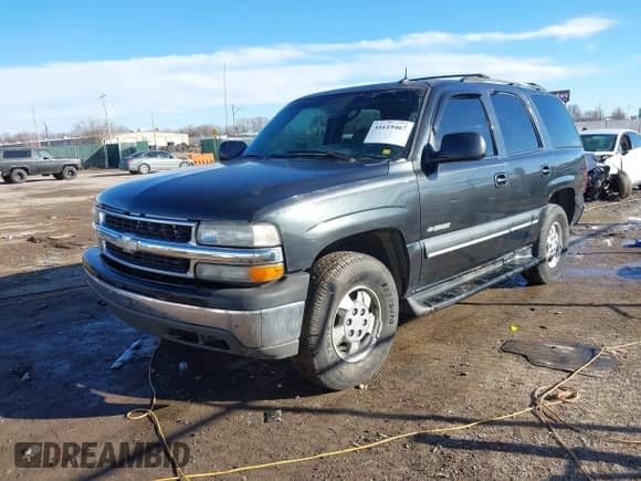 2003 Chevrolet Tahoe Z71 z VIN 1GNEK13Z63R182603, wystawiony jako IAAI lot #41619467 z przebiegiem 328 469 mil mil oraz . Historia ofert i sprzedaży dostępna na DreamBid. Obrazek 2.