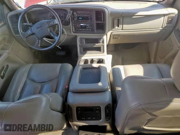 2005 GMC Sierra 1500 SLE z VIN 2GTEK13T951234399, wystawiony jako Copart lot #59989925 z przebiegiem 79 070 mil mil oraz Szkoda całkowita • Salvage title. Historia ofert i sprzedaży dostępna na DreamBid. Obrazek 8.