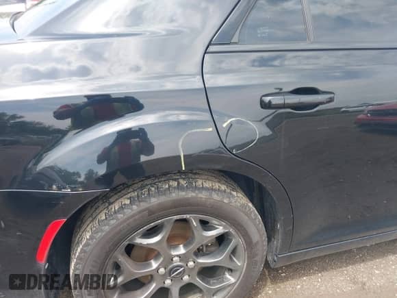 2016 Chrysler 300 S с VIN 2C3CCAGG2GH244191, выставлен на аукционе IAAI как лот 42694852 с пробегом 167 378 миль миль и . История ставок и продаж доступна на DreamBid. Изображение 18.