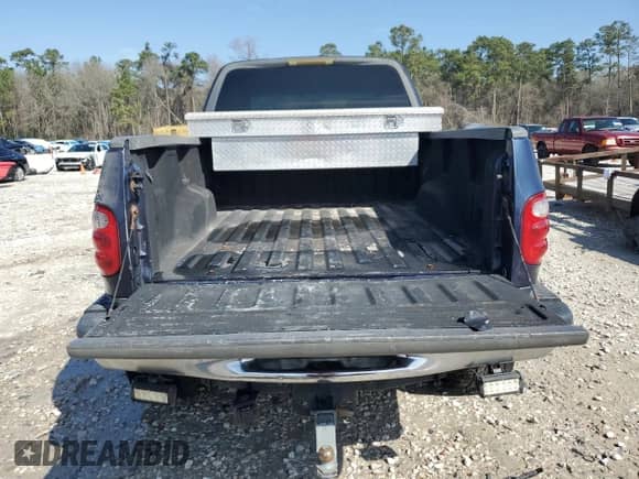 2003 Ford F-150 XL с VIN 2FTRX08L03CA01597, выставлен на аукционе Copart как лот 45747655 с пробегом 206 651 миль миль и Чистый • Clean title. История ставок и продаж доступна на DreamBid. Изображение 6.