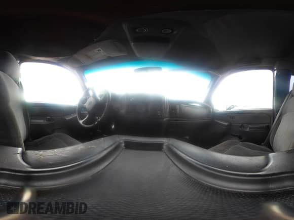 2002 Chevrolet Silverado 1500 LS с VIN 2GCEC19V321212013, выставлен на аукционе IAAI как лот 42933316 с пробегом 398 922 миль миль и . История ставок и продаж доступна на DreamBid. Изображение 18.