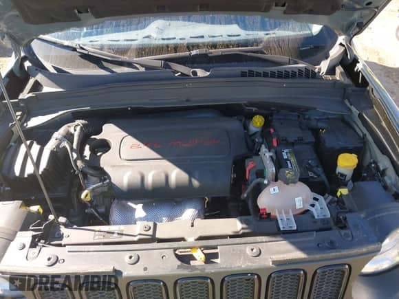 2017 Jeep Renegade Latitude z VIN ZACCJABB4HPG16935, wystawiony jako IAAI lot #41843666 z przebiegiem 37 835 mil mil oraz . Historia ofert i sprzedaży dostępna na DreamBid. Obrazek 10.