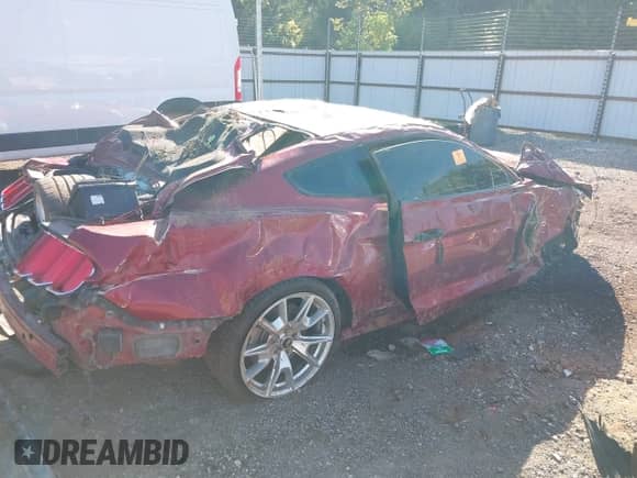 2015 Ford Mustang GT with VIN 1FA6P8CF5F5310862, listed as a IAAI auction lot 43261663 with 127,729 mi miles and . Bid and sale history available at DreamBid. Image 4.