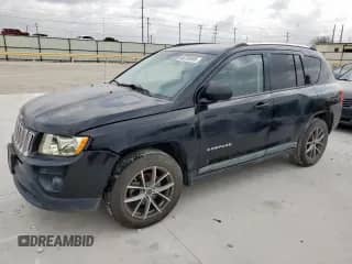 2011 Jeep Compass z VIN 1J4NT1FAXBD170519, wystawiony jako Copart lot #60705805 z przebiegiem 184 081 mil mil oraz Czysty tytuł • Clean title. Historia ofert i sprzedaży dostępna na DreamBid. Obrazek 1.