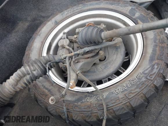 2012 Ford F-150 SVT Raptor with VIN 1FTFW1R66CFB01387, listed as a IAAI auction lot 42104831 with 334,000 mi miles and . Bid and sale history available at DreamBid. Image 12.