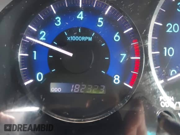 2009 Toyota Sienna CE с VIN 5TDZK23C59S268068, выставлен на аукционе IAAI как лот 43452772 с пробегом 182 323 миль миль и . История ставок и продаж доступна на DreamBid. Изображение 7.