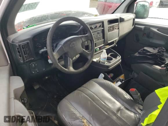 2003 Chevrolet City Express Cargo with VIN 1GCFG29X531195805, listed as a Copart auction lot 86871764 with Not provided miles and Salvage title. Bid and sale history available at DreamBid. Image 8.