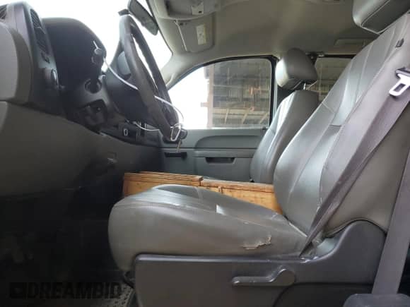 2010 Chevrolet Silverado 1500 Work Truck with VIN 1GCSKPE36AZ232971, listed as a Copart auction lot 42252495 with 175,710 mi miles and Salvage title. Bid and sale history available at DreamBid. Image 7.