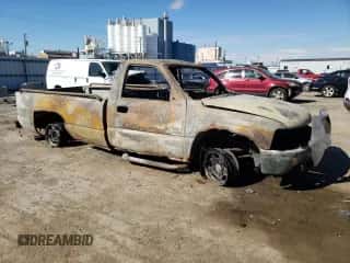 2000 Chevrolet Silverado 2500 с VIN 1GCGK24U7YE107000, выставлен на аукционе Copart как лот 74624144 с пробегом Не указан миль и На запчасти • Non repairable. История ставок и продаж доступна на DreamBid. Изображение 4.