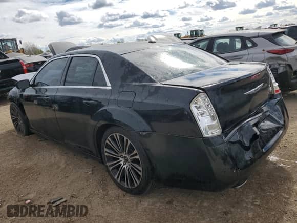 2012 Chrysler 300 S z VIN 2C3CCABG8CH115289, wystawiony jako Copart lot #75742994 z przebiegiem 176 182 mil mil oraz Szkoda całkowita • Salvage title. Historia ofert i sprzedaży dostępna na DreamBid. Obrazek 2.