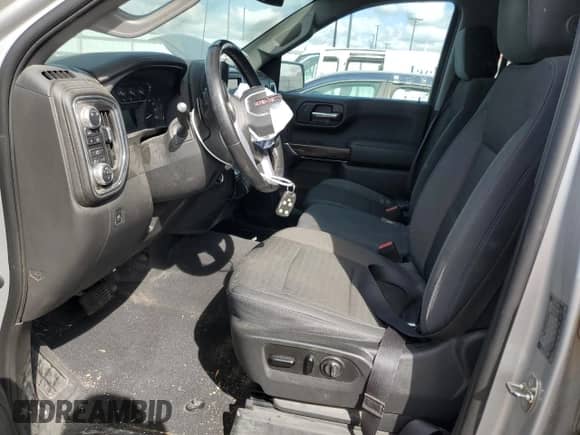 2019 GMC Sierra 1500 SLE z VIN 3GTU9BED7KG255905, wystawiony jako Copart lot #70749295 z przebiegiem Nie podano mil oraz Szkoda całkowita • Salvage title. Historia ofert i sprzedaży dostępna na DreamBid. Obrazek 7.