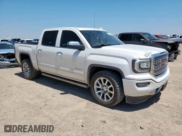 2016 GMC Sierra 1500 Denali z VIN 3GTU2PEJ1GG371793, wystawiony jako Copart lot #67460875 z przebiegiem 231 730 mil mil oraz Czysty tytuł • Clean title. Historia ofert i sprzedaży dostępna na DreamBid. Obrazek 4.