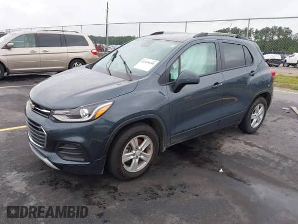 2022 Chevrolet Trax LT с VIN KL7CJLSM4NB564867, выставлен на аукционе IAAI как лот 42459698 с пробегом 10 502 миль миль и . История ставок и продаж доступна на DreamBid. Изображение 20.