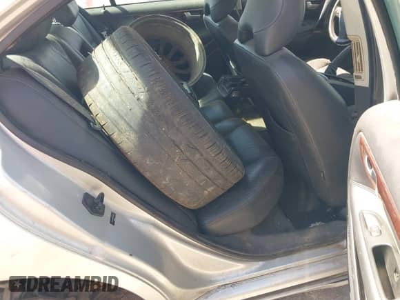 2007 Volvo S60 2.5L Turbo с VIN YV1RS592072616549, выставлен на аукционе IAAI как лот 43010198 с пробегом 242 583 миль миль и . История ставок и продаж доступна на DreamBid. Изображение 8.