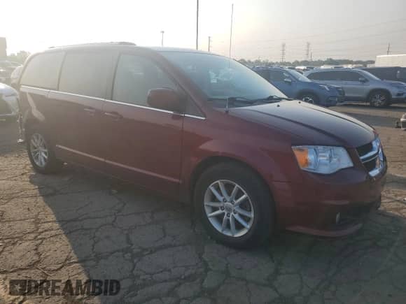 2018 Dodge Grand Caravan SXT with VIN 2C4RDGCGXJR278344, listed as a Copart auction lot 64723225 with 166,602 mi miles and Salvage title. Bid and sale history available at DreamBid. Image 4.