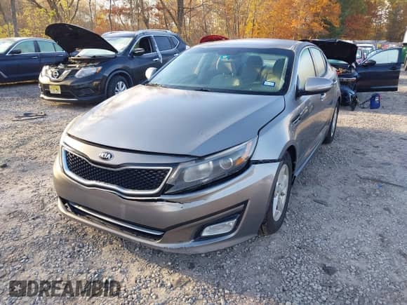 2014 Kia Optima LX с VIN 5XXGM4A79EG309879, выставлен на аукционе IAAI как лот 43554384 с пробегом 213 828 миль миль и . История ставок и продаж доступна на DreamBid. Изображение 6.