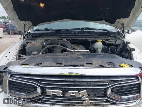 2017 Ram 1500 Limited z VIN 1C6RR7PT2HS760492, wystawiony jako IAAI lot #42495377 z przebiegiem 84 330 mil mil oraz . Historia ofert i sprzedaży dostępna na DreamBid. Obrazek 10.