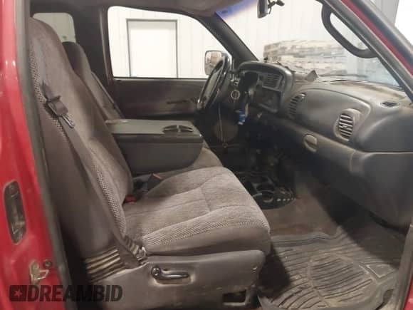 1999 Dodge 2500 with VIN 1B7KF23W2XJ617522, listed as a IAAI auction lot 41442384 with 106,649 mi miles and . Bid and sale history available at DreamBid. Image 5.