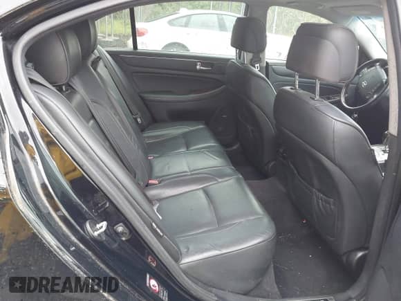 2009 Hyundai Genesis with VIN KMHGC46F59U051875, listed as a IAAI auction lot 42325230 with 192,536 mi miles and . Bid and sale history available at DreamBid. Image 8.