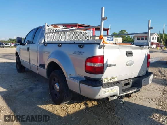 2006 Ford F-150 STX with VIN 1FTRX02W66KB83485, listed as a IAAI auction lot 42867271 with 248,910 mi miles and . Bid and sale history available at DreamBid. Image 3.