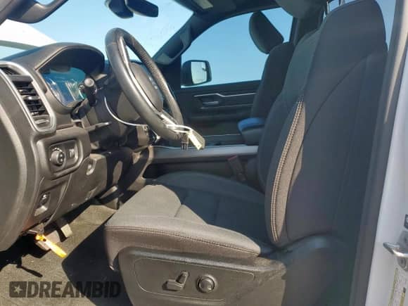 2023 Ram 1500 Big Horn z VIN 1C6SRFFTXPN533903, wystawiony jako Copart lot #72024735 z przebiegiem 41 819 mil mil oraz Szkoda całkowita • Salvage title. Historia ofert i sprzedaży dostępna na DreamBid. Obrazek 7.