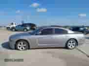 2014 Dodge Charger SE z VIN 2C3CDXBG9EH192983, wystawiony jako IAAI lot #43553133 z przebiegiem 124 512 mil mil oraz . Historia ofert i sprzedaży dostępna na DreamBid. Obrazek 13.