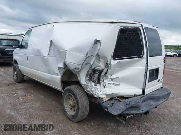 2006 Ford Econoline Cargo with VIN 1FTNE24L46HB42465, listed as a IAAI auction lot 42187321 with 127,950 mi miles and . Bid and sale history available at DreamBid. Image 3.