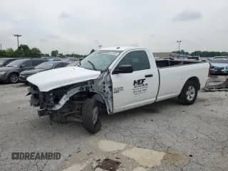 2019 Ram 1500 Tradesman z VIN 3C6JR6DT7KG510871, wystawiony jako Copart lot #60219645 z przebiegiem 48 624 mil mil oraz Szkoda całkowita • Salvage title. Historia ofert i sprzedaży dostępna na DreamBid. Obrazek 1.