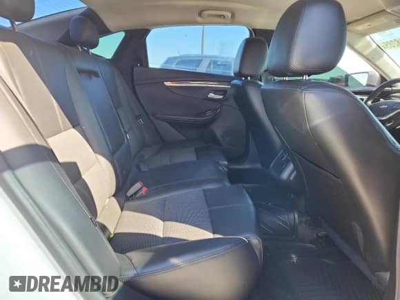 2015 Chevrolet Impala LT z VIN 2G1125S35F9270111, wystawiony jako Copart lot #89718285 z przebiegiem 188 925 mil mil oraz Czysty tytuł • Clean title. Historia ofert i sprzedaży dostępna na DreamBid. Obrazek 10.