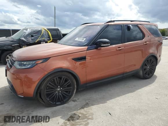 2017 Land Rover Discovery HSE with VIN SALRRBBVXHA046046, listed as a Copart auction lot 71015195 with 72,533 mi miles and Clean title. Bid and sale history available at DreamBid. Image 1.