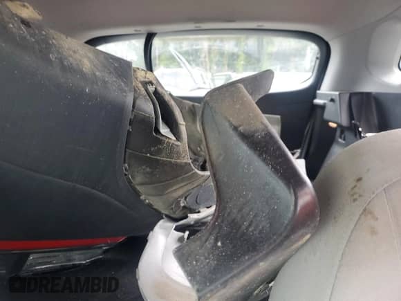 2022 Hyundai Kona SE z VIN KM8K2CAB2NU890758, wystawiony jako Copart lot #84747285 z przebiegiem 80 062 mil mil oraz Szkoda całkowita • Salvage title. Historia ofert i sprzedaży dostępna na DreamBid. Obrazek 10.