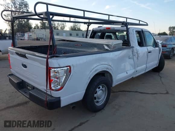 2021 Ford F-150 XL с VIN 1FTEX1CP1MKD41840, выставлен на аукционе IAAI как лот 41823711 с пробегом 93 041 миль миль и . История ставок и продаж доступна на DreamBid. Изображение 4.