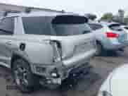 2024 Hyundai Palisade SEL z VIN KM8R4DGE6RU737001, wystawiony jako IAAI lot #43095820 z przebiegiem 8 980 mil mil oraz . Historia ofert i sprzedaży dostępna na DreamBid. Obrazek 17.