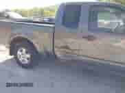 2006 Nissan Frontier SE с VIN 1N6AD06W66C458151, выставлен на аукционе IAAI как лот 43213843 с пробегом 234 014 миль миль и . История ставок и продаж доступна на DreamBid. Изображение 6.