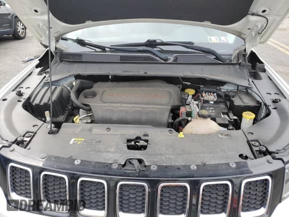 2018 Jeep Compass Latitude with VIN 3C4NJDBB9JT251810, listed as a Copart auction lot 80884855 with 69,847 mi miles and Salvage title. Bid and sale history available at DreamBid. Image 12.