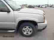 2007 Chevrolet Silverado 1500 LT1 z VIN 2GCEK13Z571120973, wystawiony jako IAAI lot #43546578 z przebiegiem 262 737 mil mil oraz . Historia ofert i sprzedaży dostępna na DreamBid. Obrazek 6.