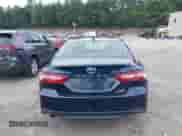 2020 Toyota Camry Hybrid XLE z VIN 4T1F31AK7LU521801, wystawiony jako IAAI lot #42707425 z przebiegiem 66 573 mil mil oraz . Historia ofert i sprzedaży dostępna na DreamBid. Obrazek 16.