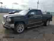 2017 GMC Sierra 1500 SLT z VIN 1GTV2NEJ6HZ158879, wystawiony jako Copart lot #63765645 z przebiegiem 73 951 mil mil oraz Szkoda całkowita • Salvage title. Historia ofert i sprzedaży dostępna na DreamBid. Obrazek 1.